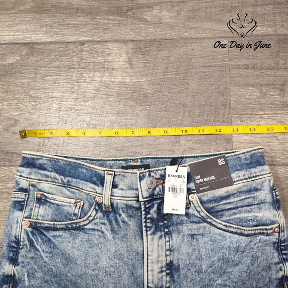 Express Slim Super High Rise Jeans Size 8S - Picture 3 of 6